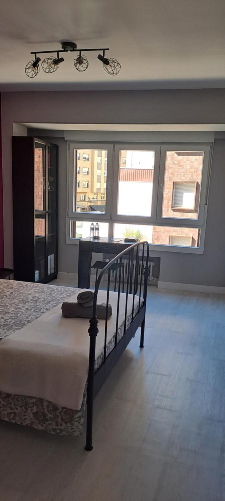 Habitacion Centro Bano Privado Piso Compartido Apartment Oviedo Luaran gambar